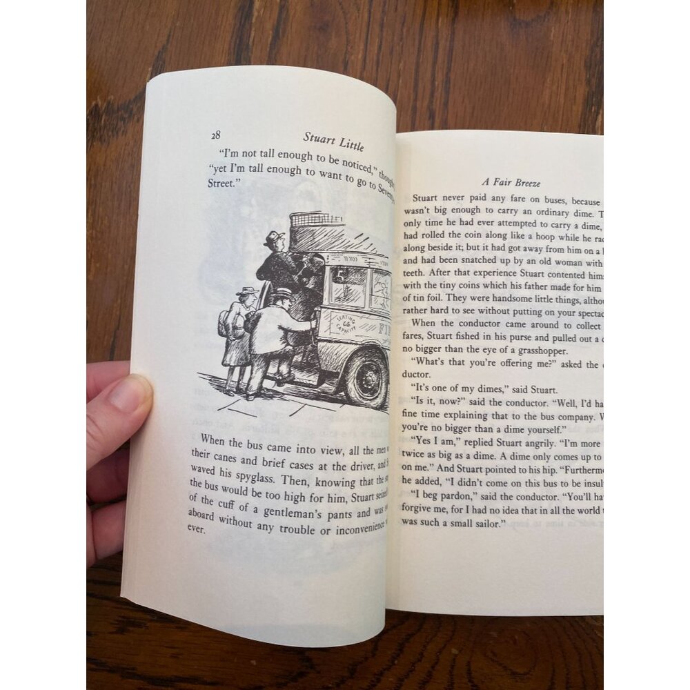 E.B. White 3 Novels In 1 - Charlotte's Web , Stuart Little - Picture 9 of 9
